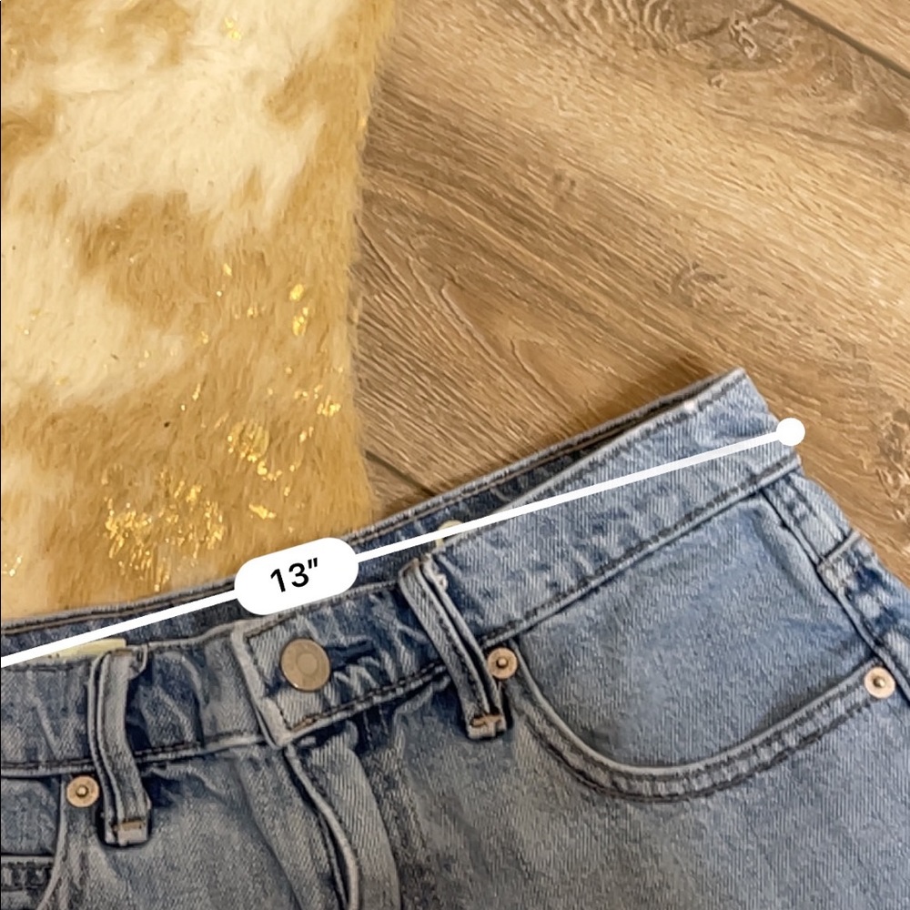 GAP original high rise jean shorts - Picture 3 of 4